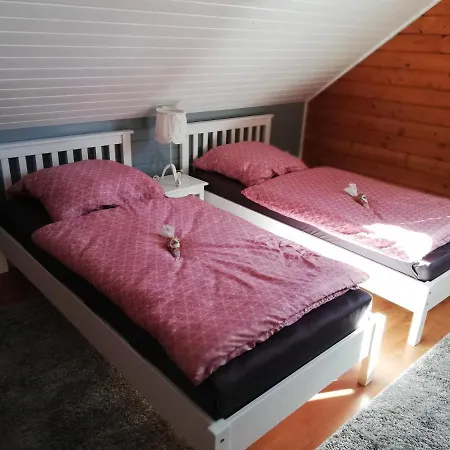 Ferienhaus Pippi Langstrumpf Mit Pool * Mittelaschenbach